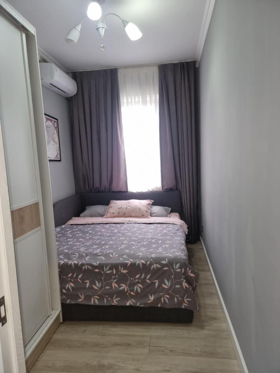 Charming And Modern Apartment At Heart Of Ташкент Номер фото